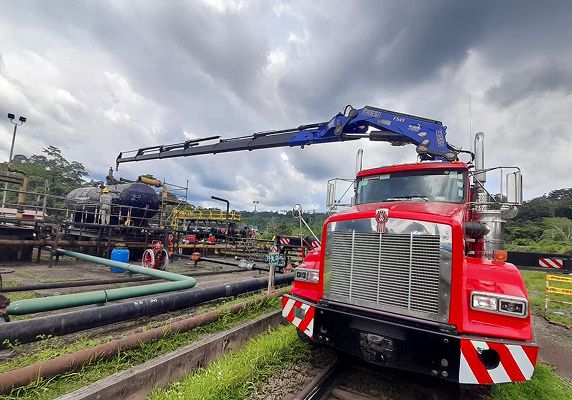 Brazos hidráulicos especializados para sistemas de izaje y manipulación industrial