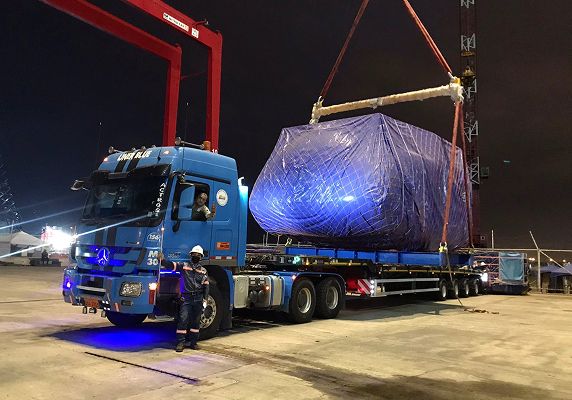 Remolques lowboy hidráulicos de cama baja para transporte de carga sobredimensionada